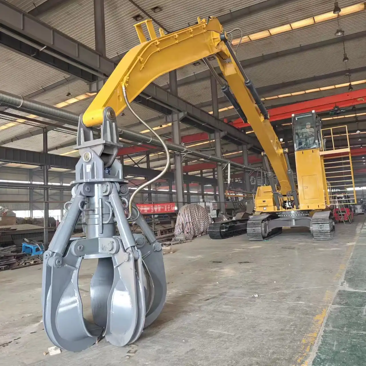 How does the manufacturing process enhance the performance of excavator grab arms?